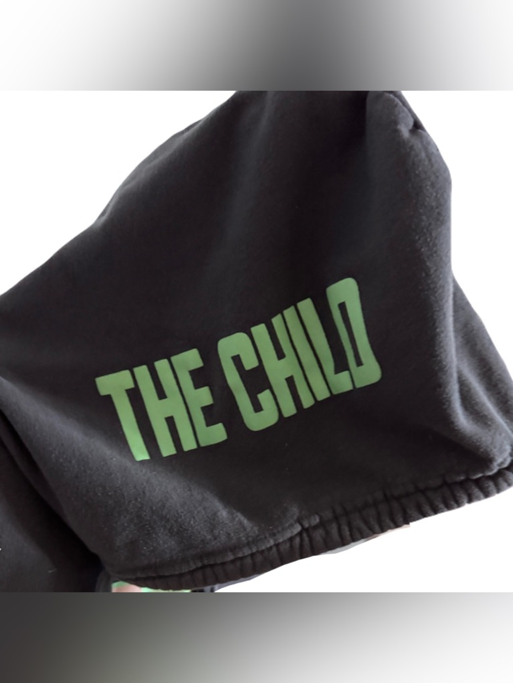 Star Wars “The Child” (Baby Yoda/Grogu) Cropped Hoodie – Junior Size – Gray XXL - Picture 3 of 16